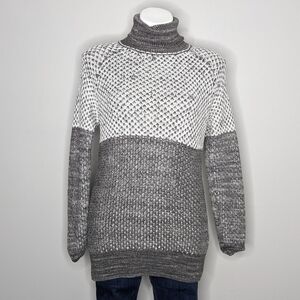 Prana grey white turtle neck sweater XS